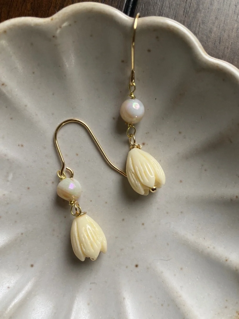 Handmade Pikake Earrings With White Chalcedony - Picture 2 of 3